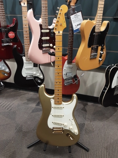 Classic Vibe 60th Anniversary Strat - Maple Neck Aztec Gold 2